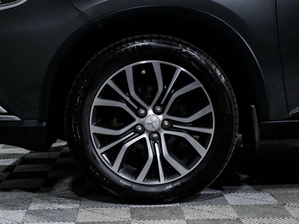 Mitsubishi Outlander б/у, 2018, Вариатор. Фото: #10