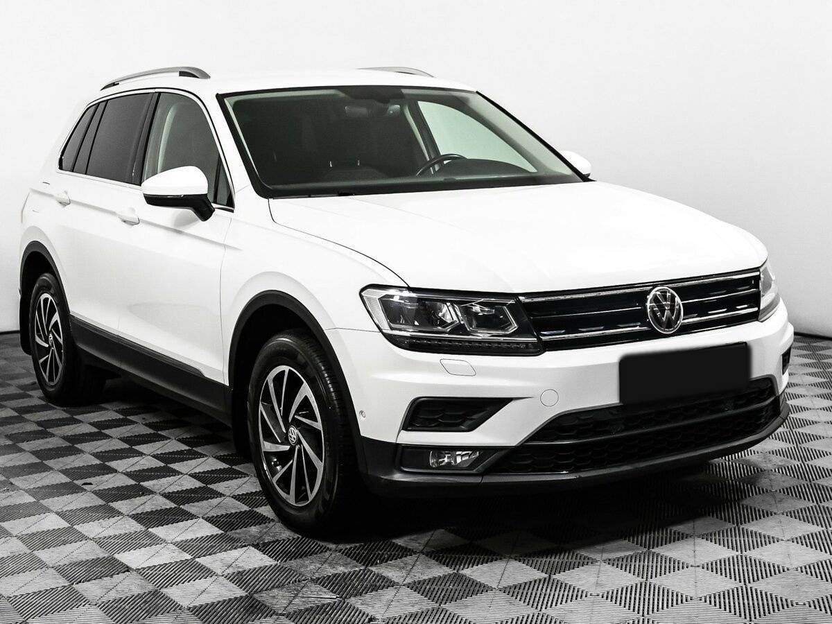 Volkswagen Tiguan б/у, 2018, Роботизированная. Фото: #2