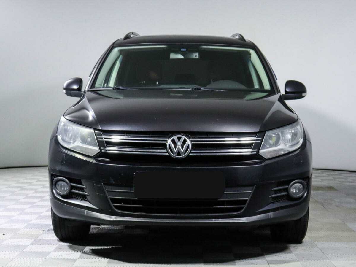 Volkswagen Tiguan б/у, 2013, Роботизированная. Фото: #1