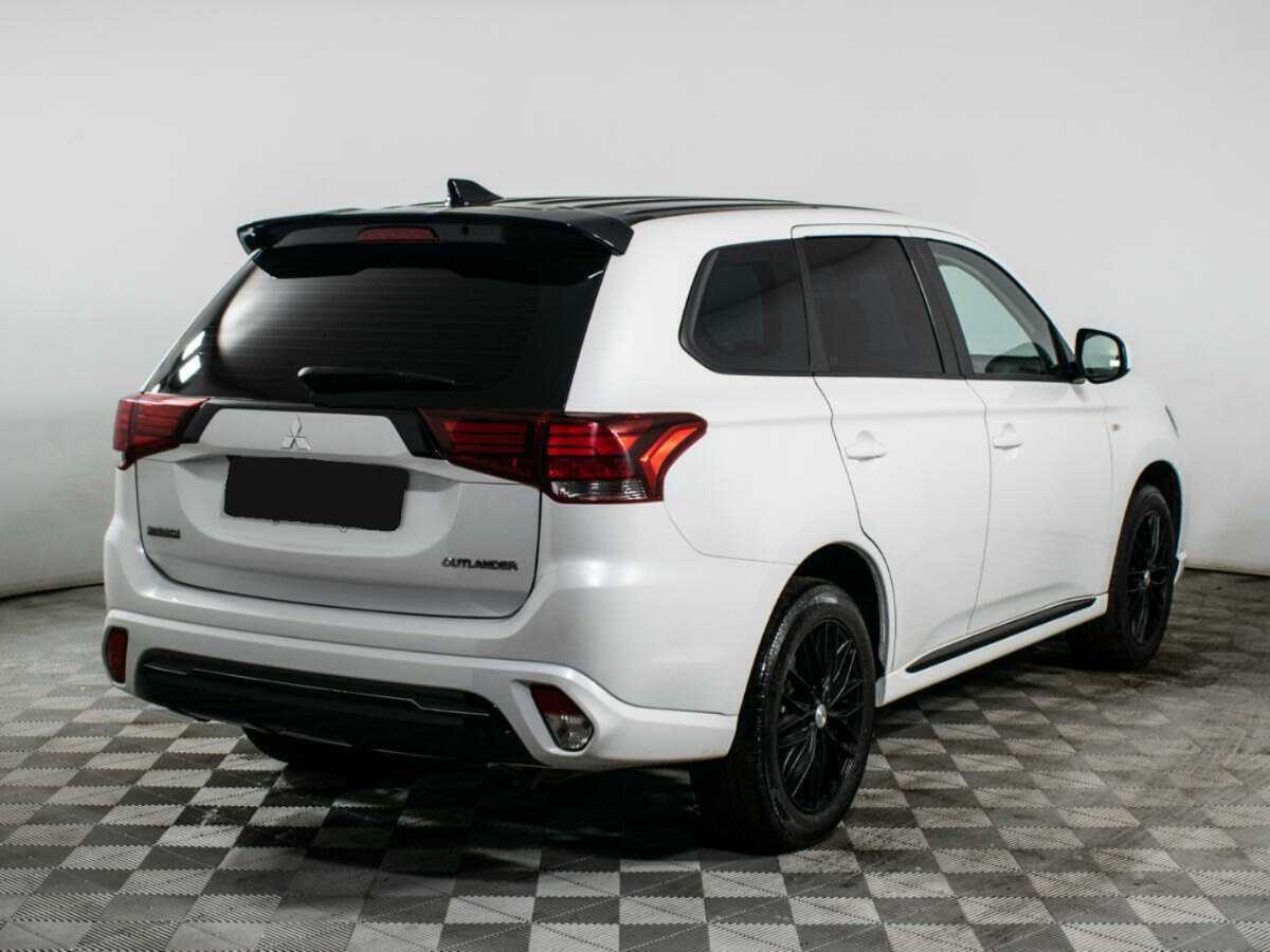 Mitsubishi Outlander б/у, 2022, Вариатор. Фото: #3
