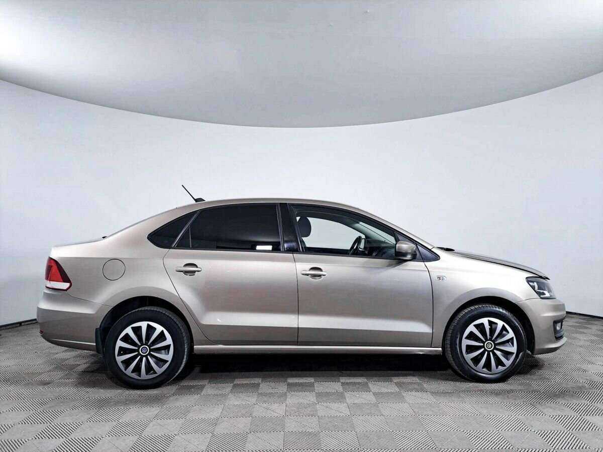 Volkswagen Polo б/у, 2018, Механическая. Фото: #3