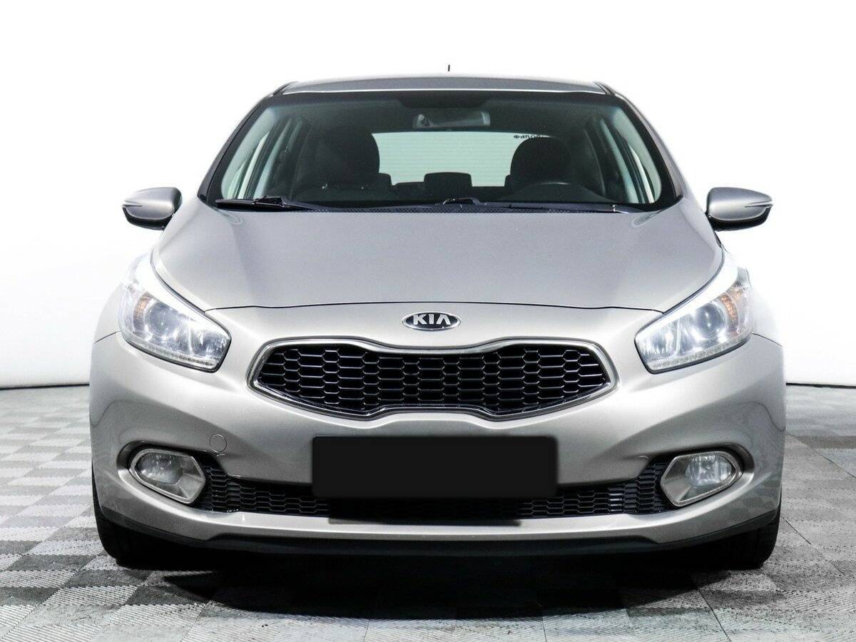 Kia Ceed б/у, 2014, Автоматическая. Фото: #1