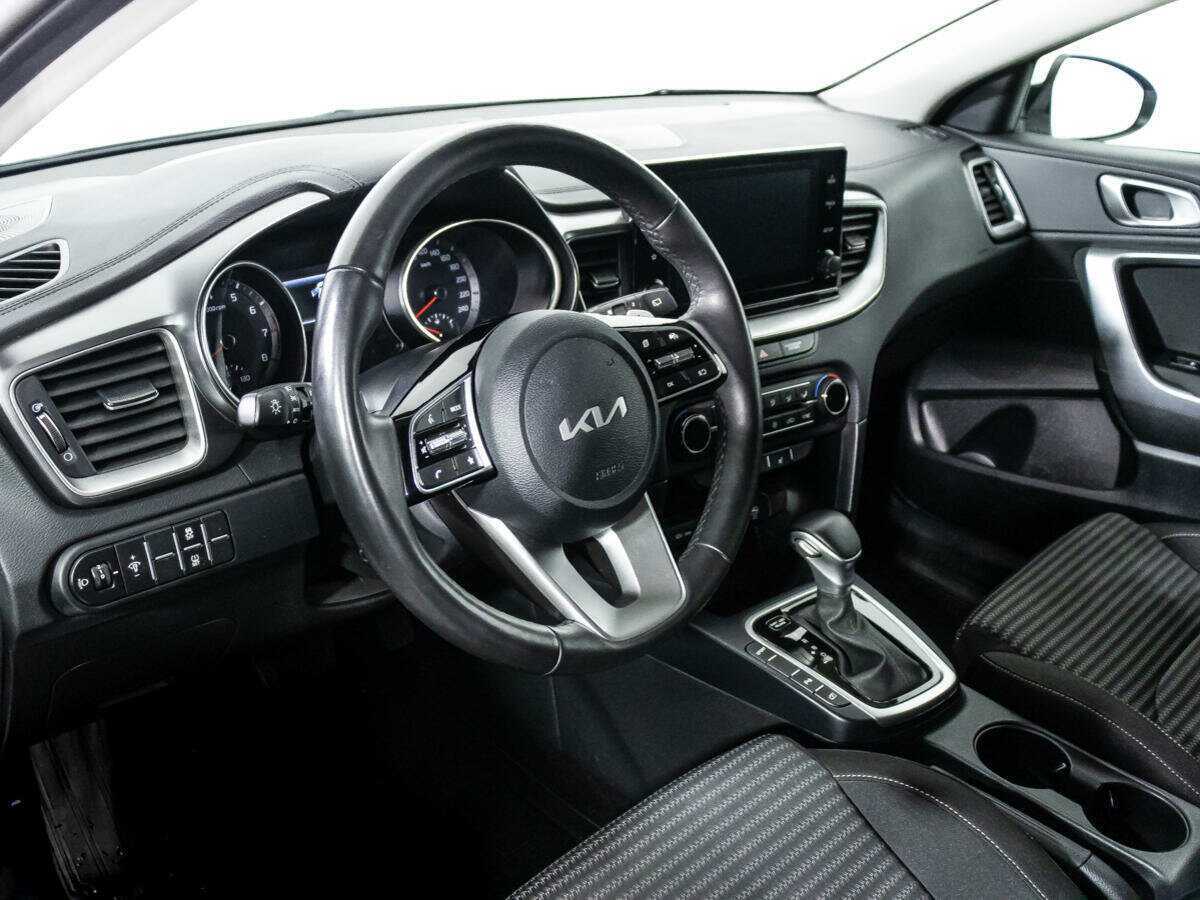 Kia Ceed б/у, 2023, Автоматическая. Фото: #10