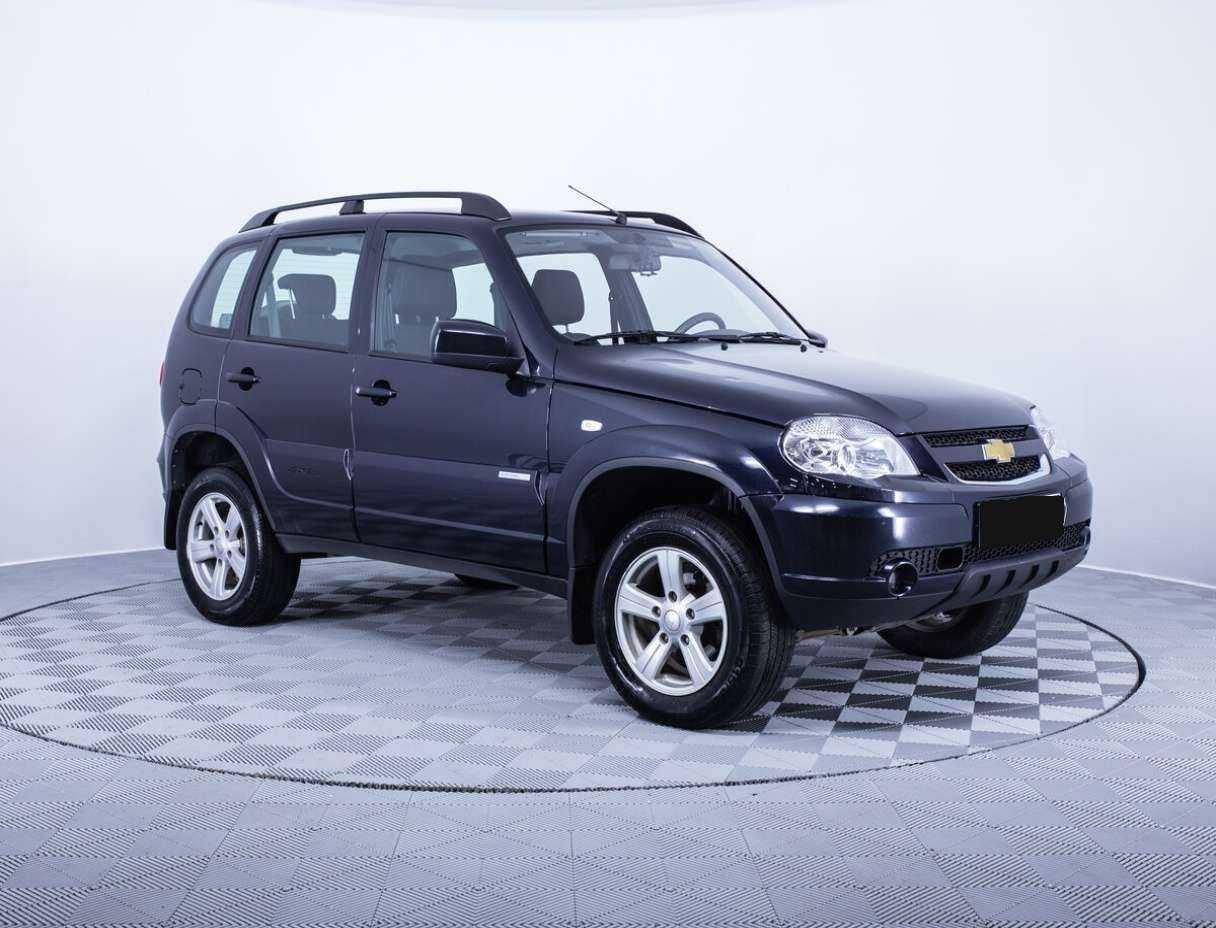 Chevrolet Niva б/у, 2015, Механическая. Фото: #2