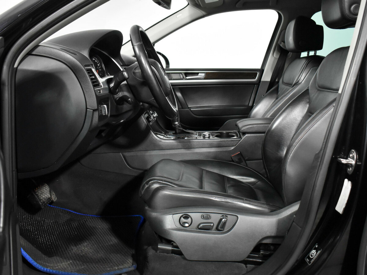 Volkswagen Touareg б/у, 2014, Автоматическая. Фото: #8