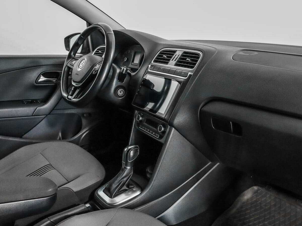 Volkswagen Polo б/у, 2016, Автоматическая. Фото: #10