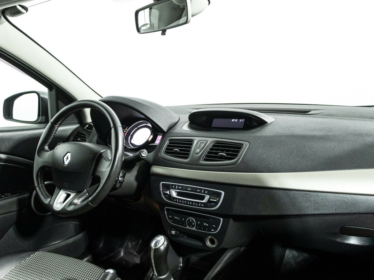 Renault Fluence б/у, 2012, Механическая. Фото: #8