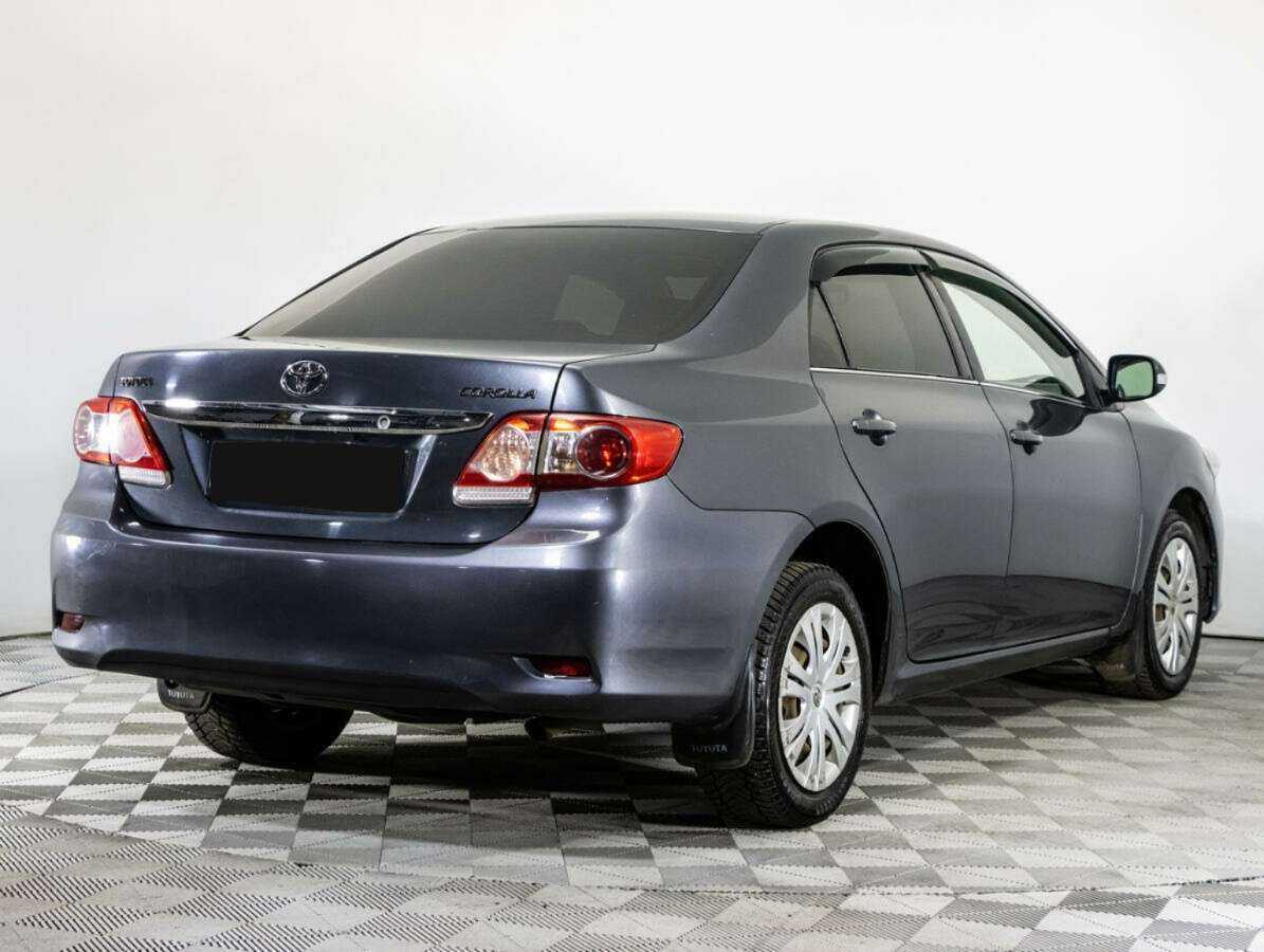 Toyota Corolla б/у, 2012, Механическая. Фото: #4