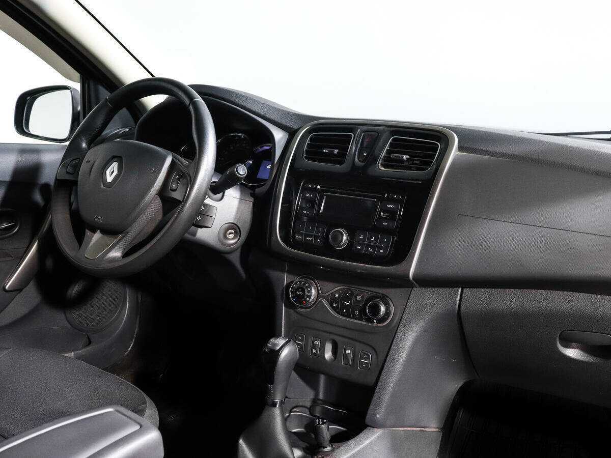 Renault Sandero б/у, 2016, Автоматическая. Фото: #8