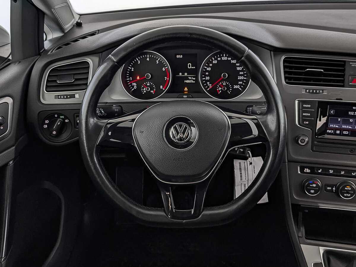 Volkswagen Golf б/у, 2014, Механическая. Фото: #21