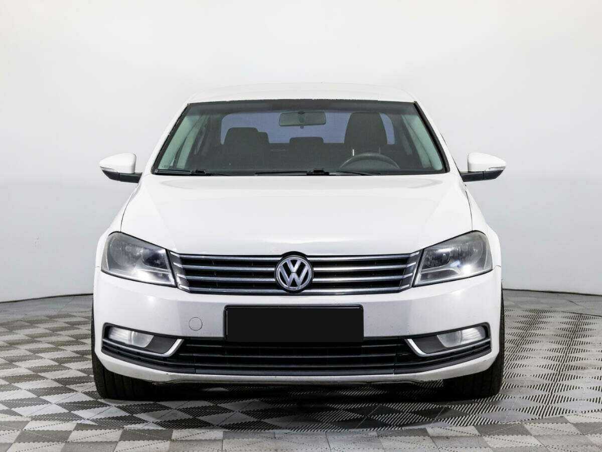 Volkswagen Passat б/у, 2012, Роботизированная. Фото: #1