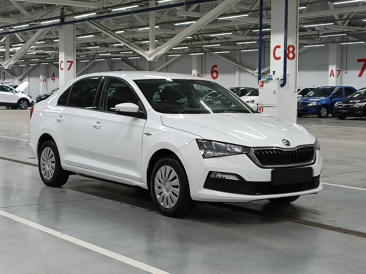 Skoda Rapid б/у, 2021, Автоматическая. Фото: #2