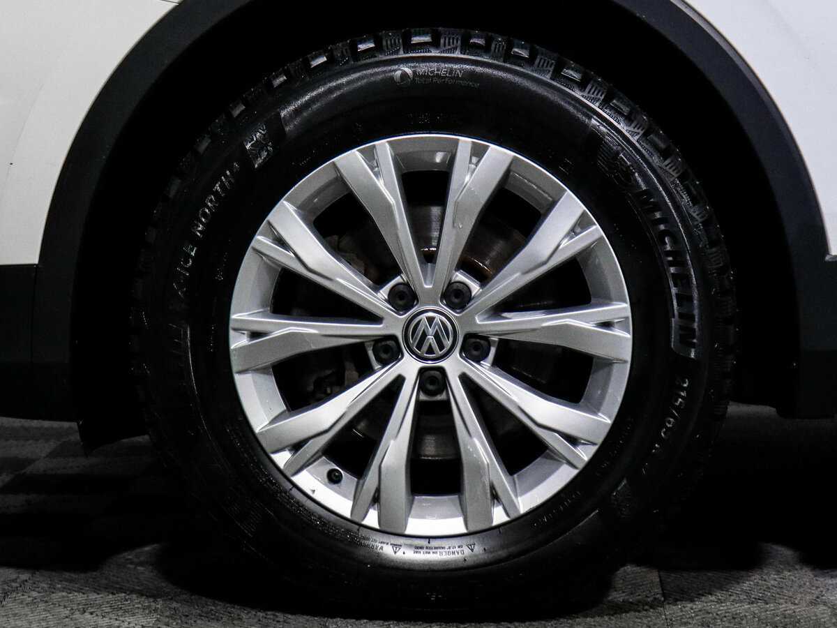 Volkswagen Tiguan б/у, 2020, Роботизированная. Фото: #11