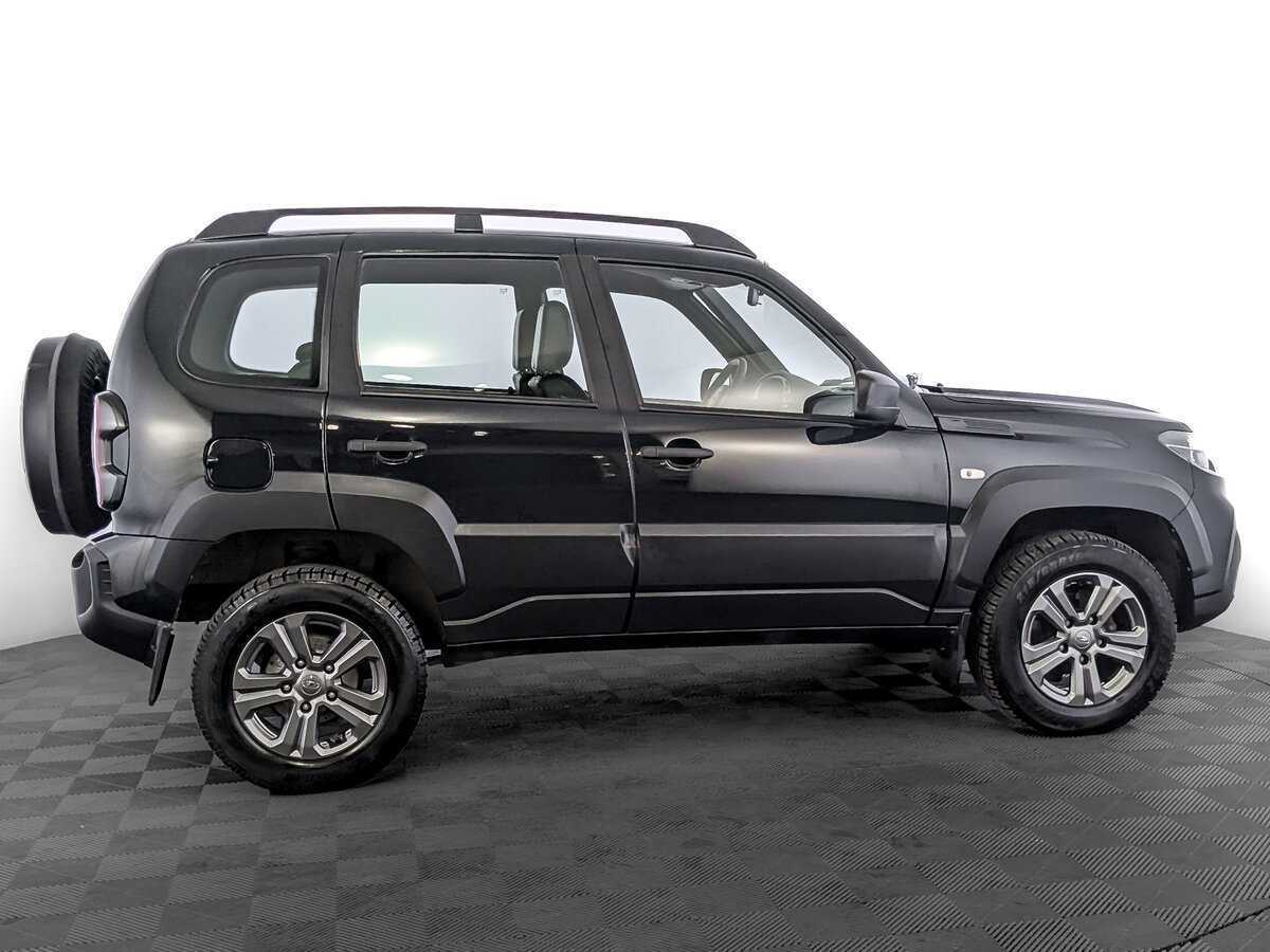 Lada (ВАЗ) Niva б/у, 2023, Механическая. Фото: #3