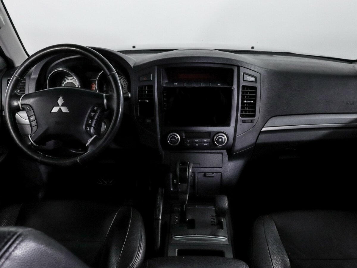 Mitsubishi Pajero б/у, 2012, Автоматическая. Фото: #9