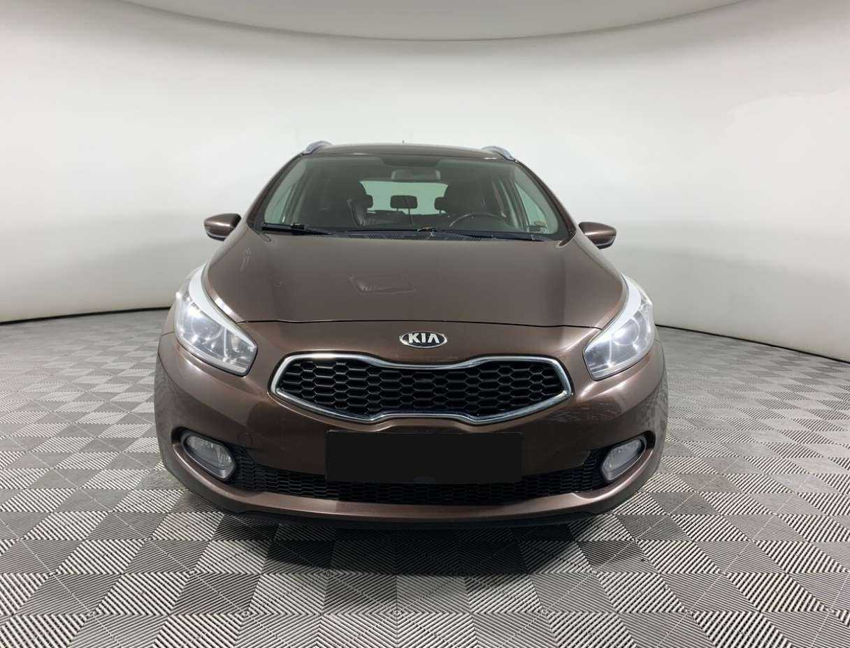 Kia Ceed б/у, 2014, Механическая. Фото: #1