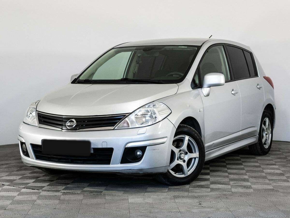Nissan Tiida б/у, 2013, Автоматическая. Фото: #0