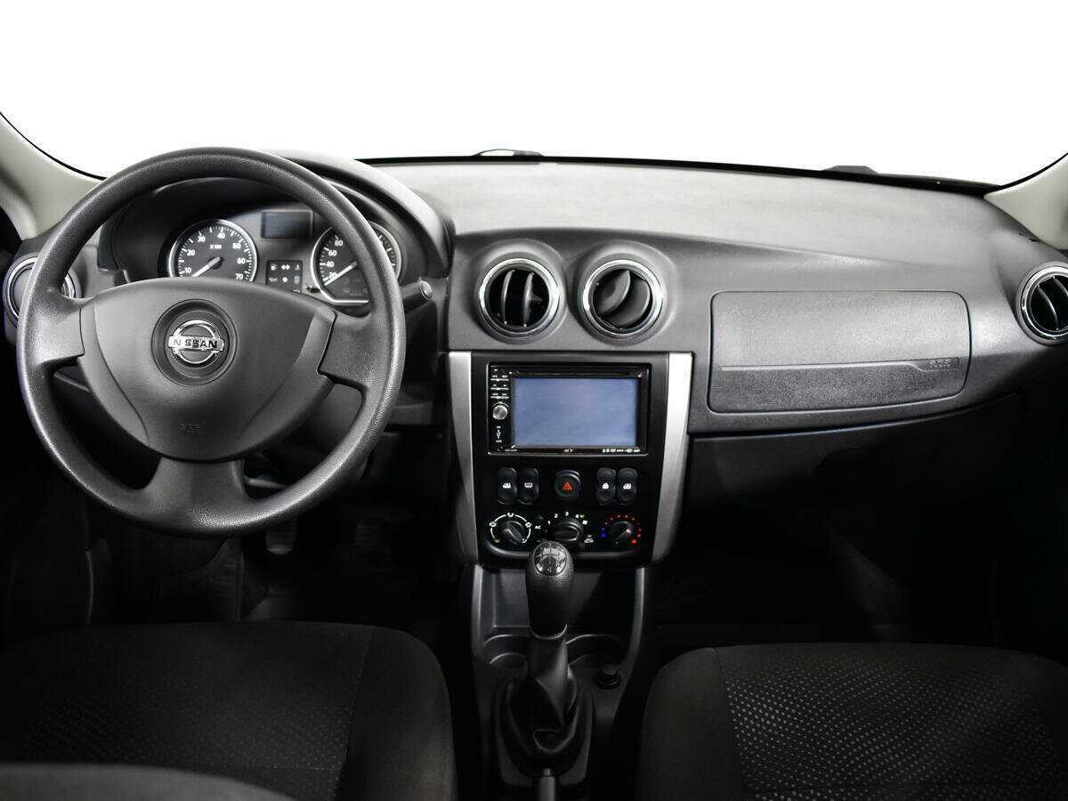 Nissan Almera б/у, 2014, Механическая. Фото: #8