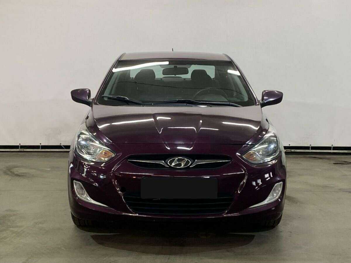 Hyundai Solaris б/у, 2012, Автоматическая. Фото: #1