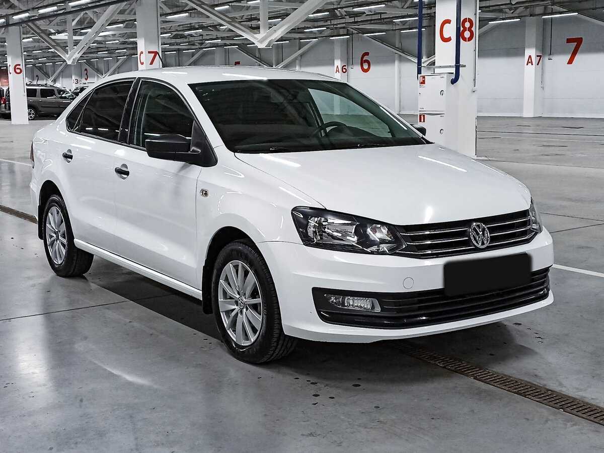 Volkswagen Polo б/у, 2019, Механическая. Фото: #2