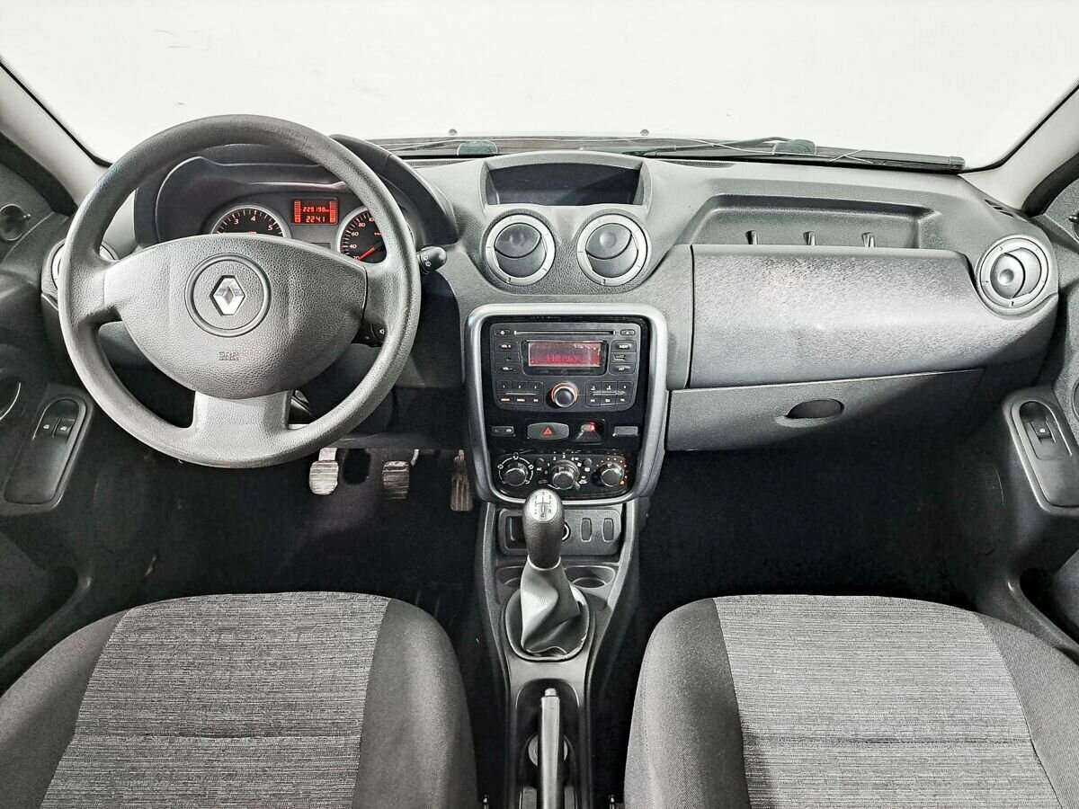 Renault Duster б/у, 2012, Механическая. Фото: #11