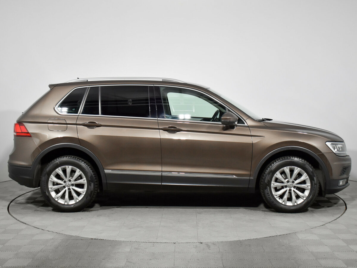Volkswagen Tiguan б/у, 2018, Роботизированная. Фото: #3
