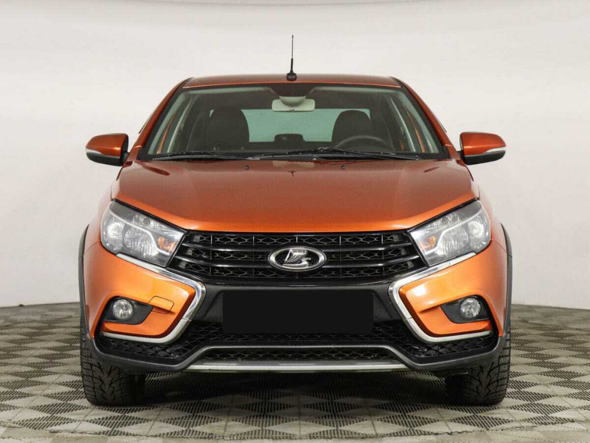 Lada (ВАЗ) Vesta б/у, 2018, Механическая. Фото: #1