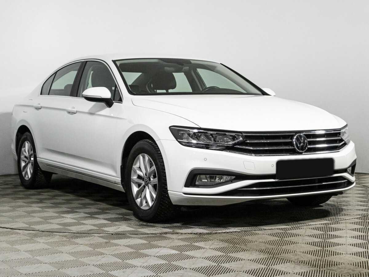 Volkswagen Passat б/у, 2020, Роботизированная. Фото: #2