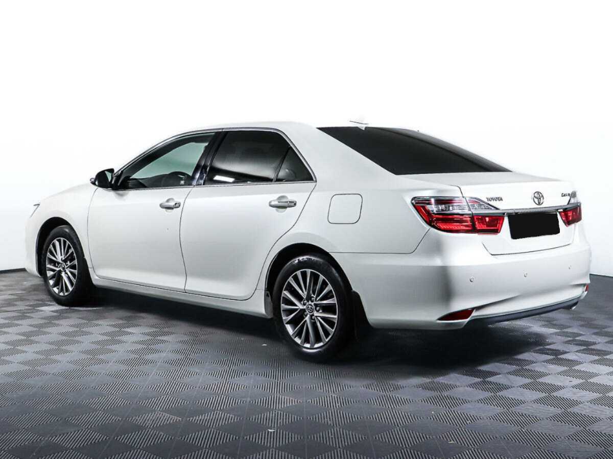 Toyota Camry б/у, 2017, Автоматическая. Фото: #1