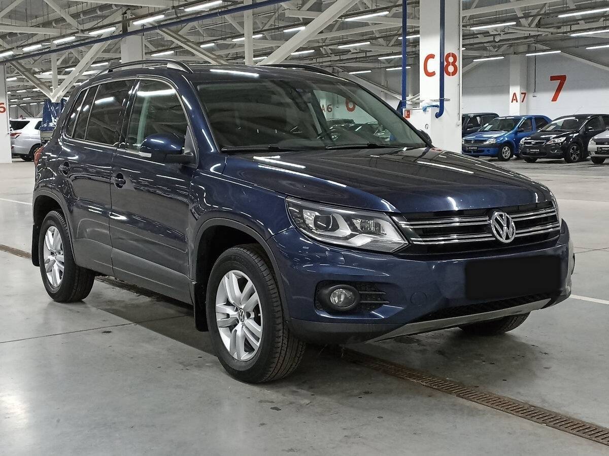 Volkswagen Tiguan б/у, 2016, Автоматическая. Фото: #2