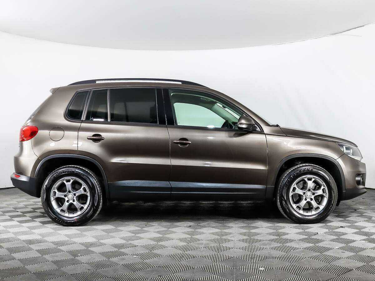 Volkswagen Tiguan б/у, 2014, Роботизированная. Фото: #3