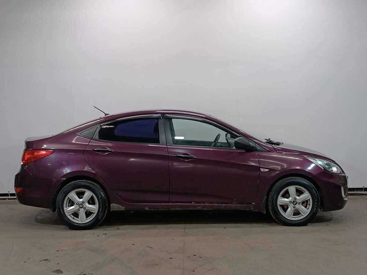 Hyundai Solaris б/у, 2012, Автоматическая. Фото: #3