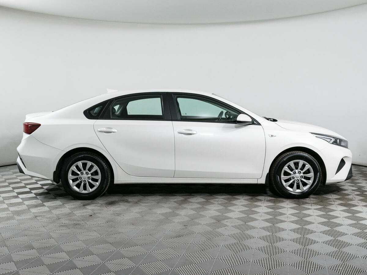 Kia Cerato б/у, 2021, Механическая. Фото: #3