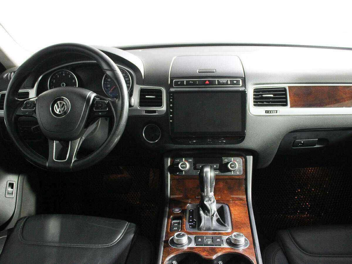 Volkswagen Touareg б/у, 2015, Автоматическая. Фото: #8