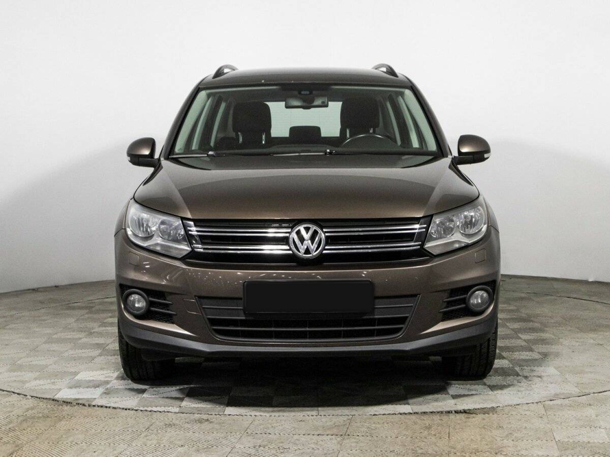 Volkswagen Tiguan б/у, 2014, Роботизированная. Фото: #1