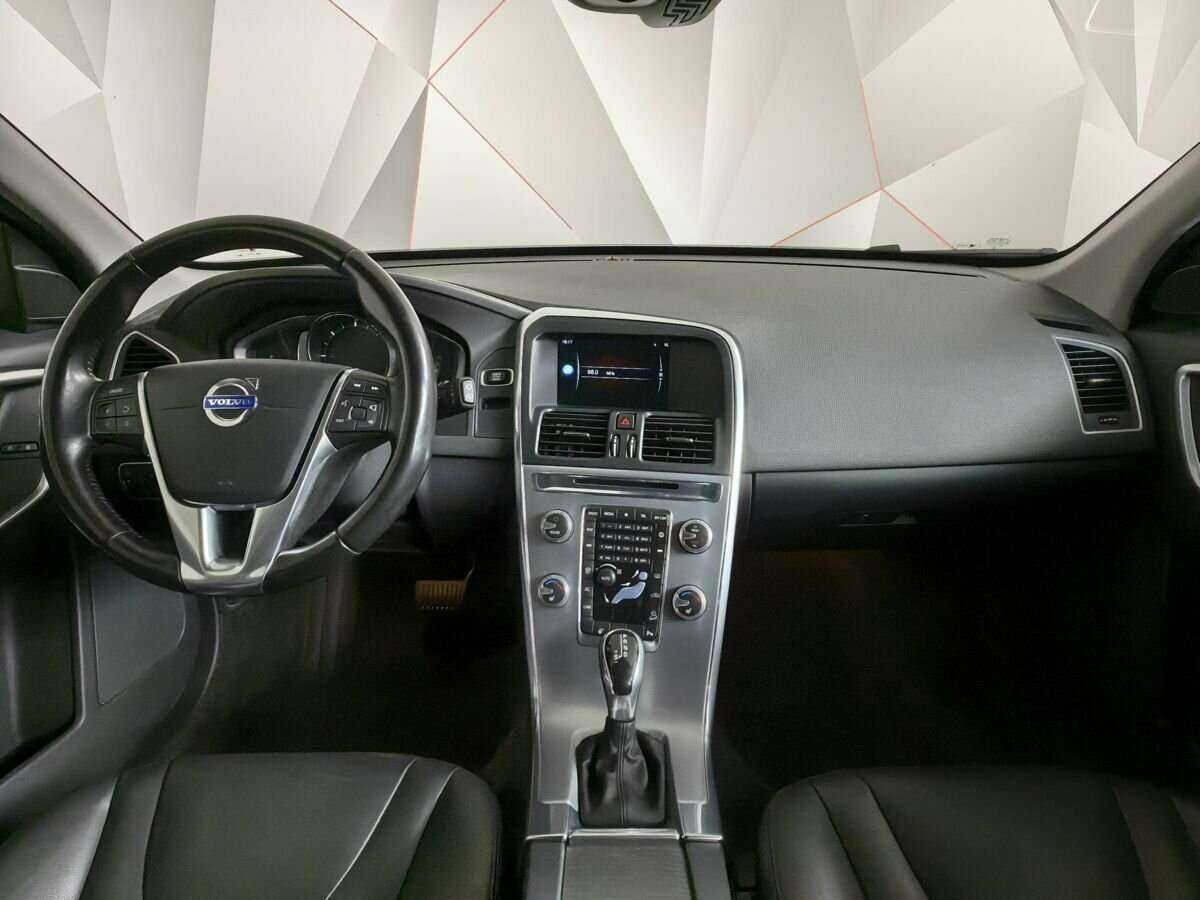 Volvo XC60 б/у, 2016, Автоматическая. Фото: #8