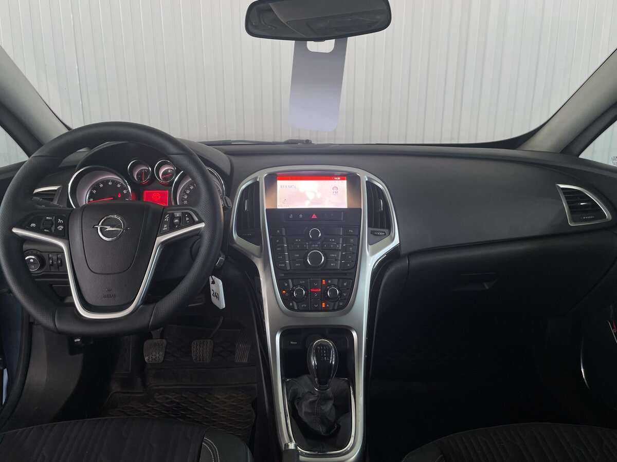 Opel Astra б/у, 2014, Механическая. Фото: #8