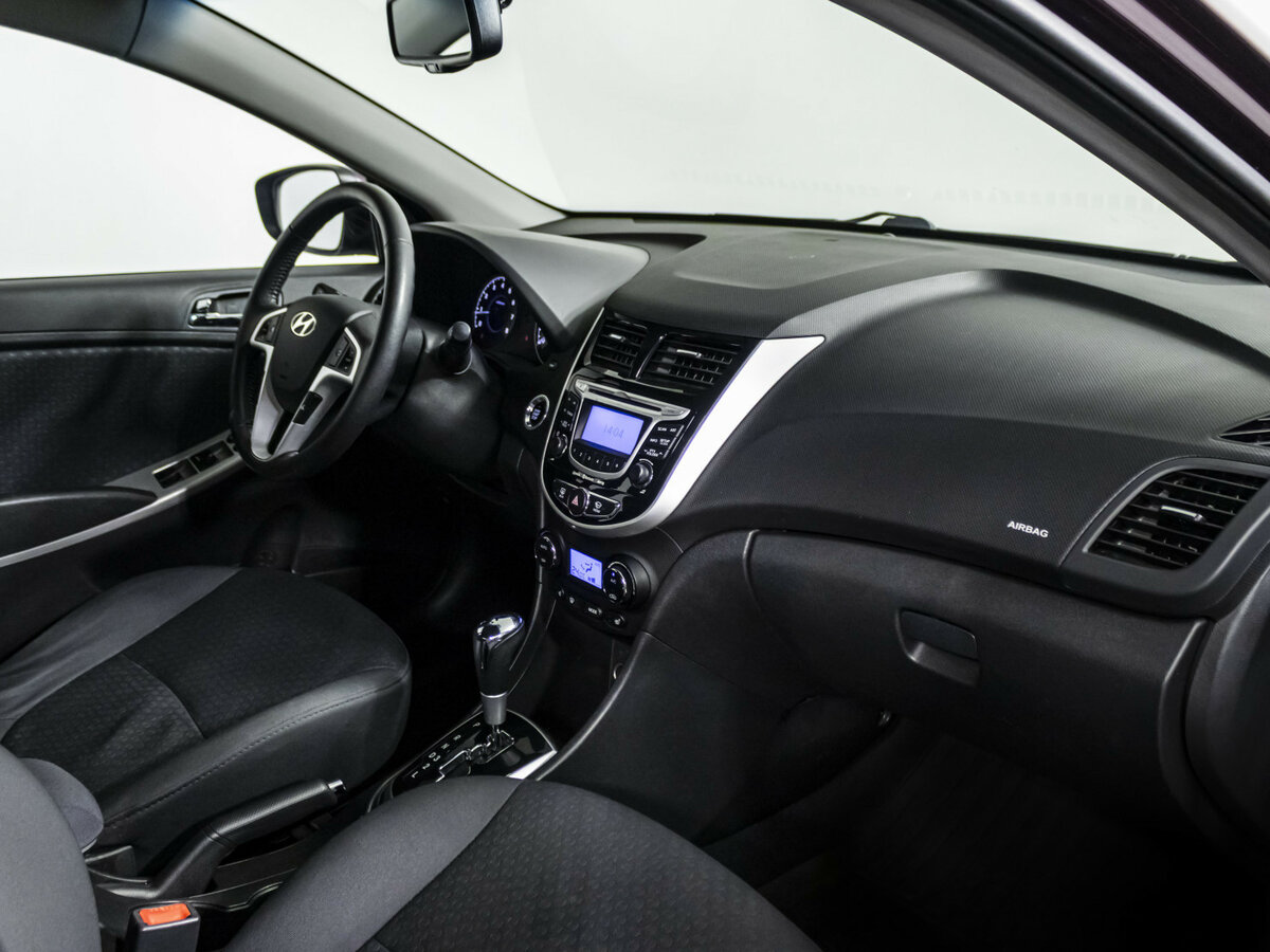 Hyundai Solaris б/у, 2012, Автоматическая. Фото: #7