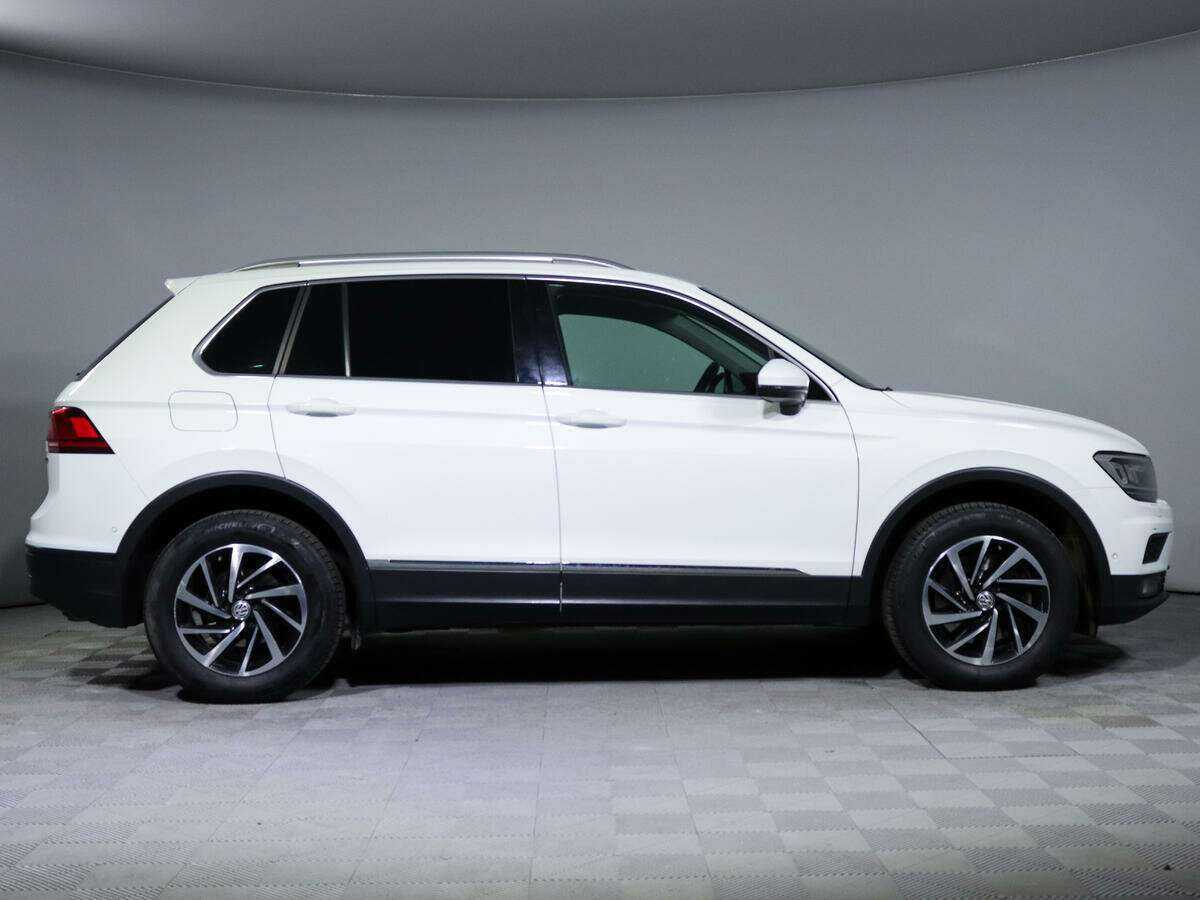 Volkswagen Tiguan б/у, 2018, Роботизированная. Фото: #3