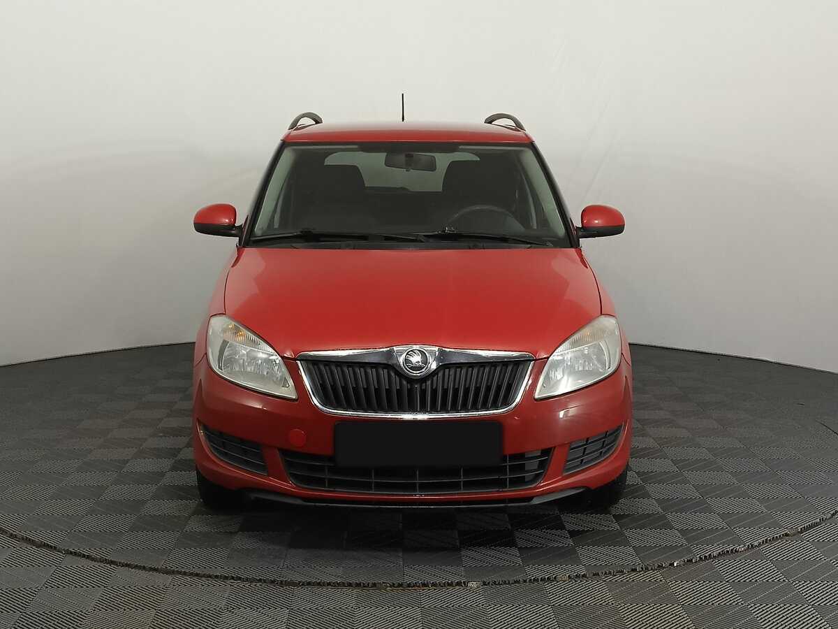 Skoda Fabia б/у, 2014, Механическая. Фото: #1