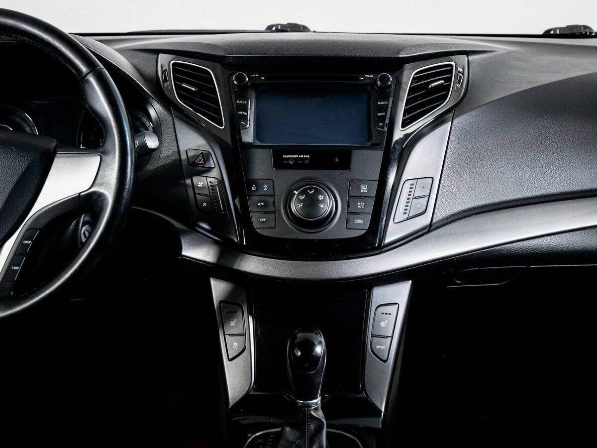 Hyundai i40 б/у, 2013, Автоматическая. Фото: #12