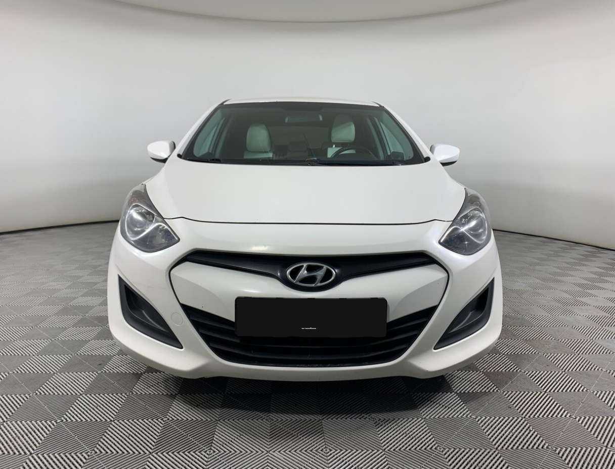 Hyundai i30 б/у, 2012, Автоматическая. Фото: #1