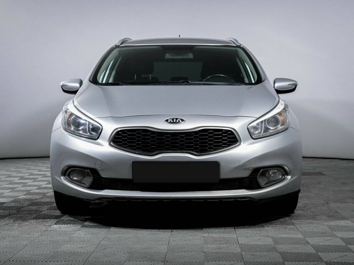Kia Ceed б/у, 2014, Автоматическая. Фото: #1