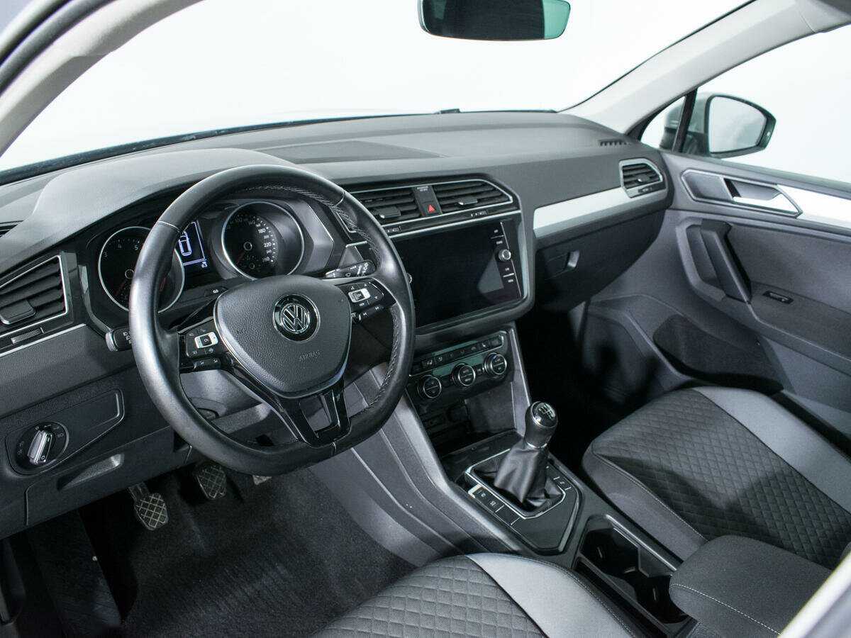 Volkswagen Tiguan б/у, 2019, Механическая. Фото: #11