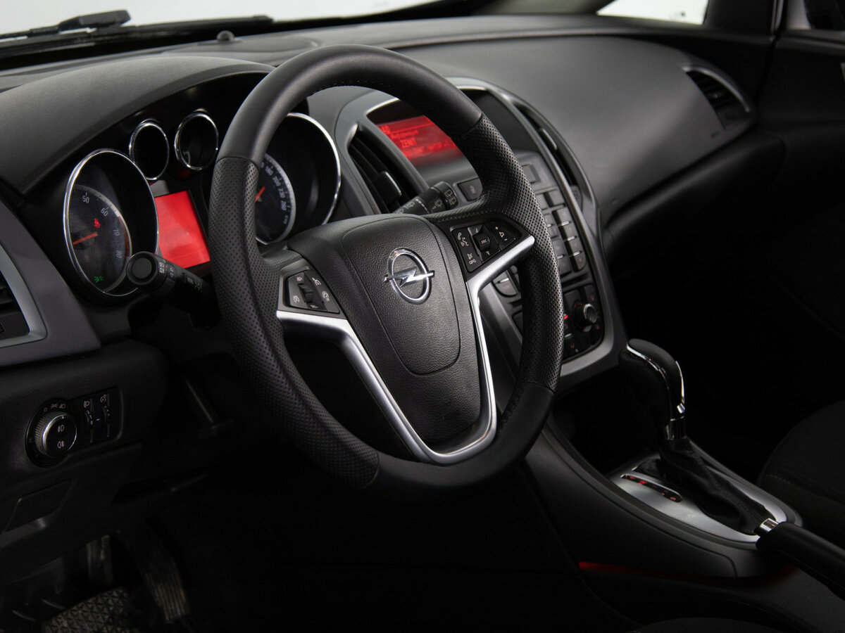 Opel Astra б/у, 2012, Автоматическая. Фото: #13
