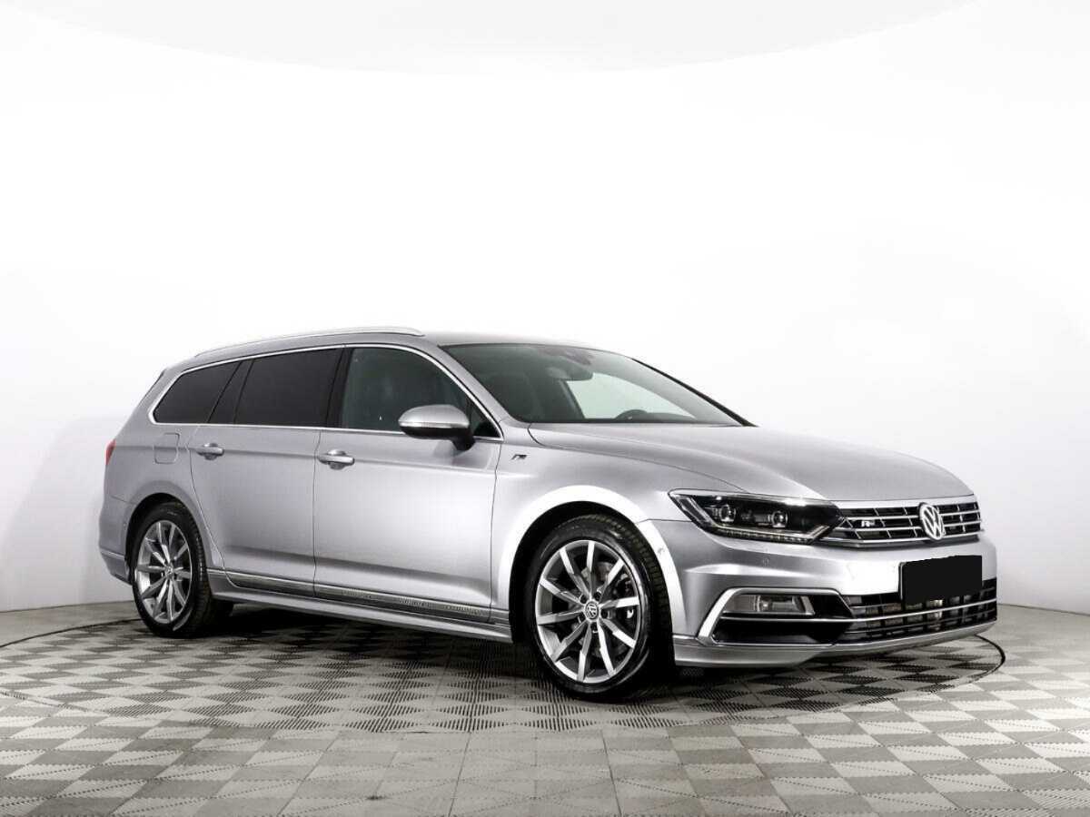 Volkswagen Passat б/у, 2019, Роботизированная. Фото: #2