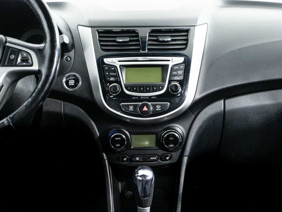 Hyundai Solaris б/у, 2013, Автоматическая. Фото: #13