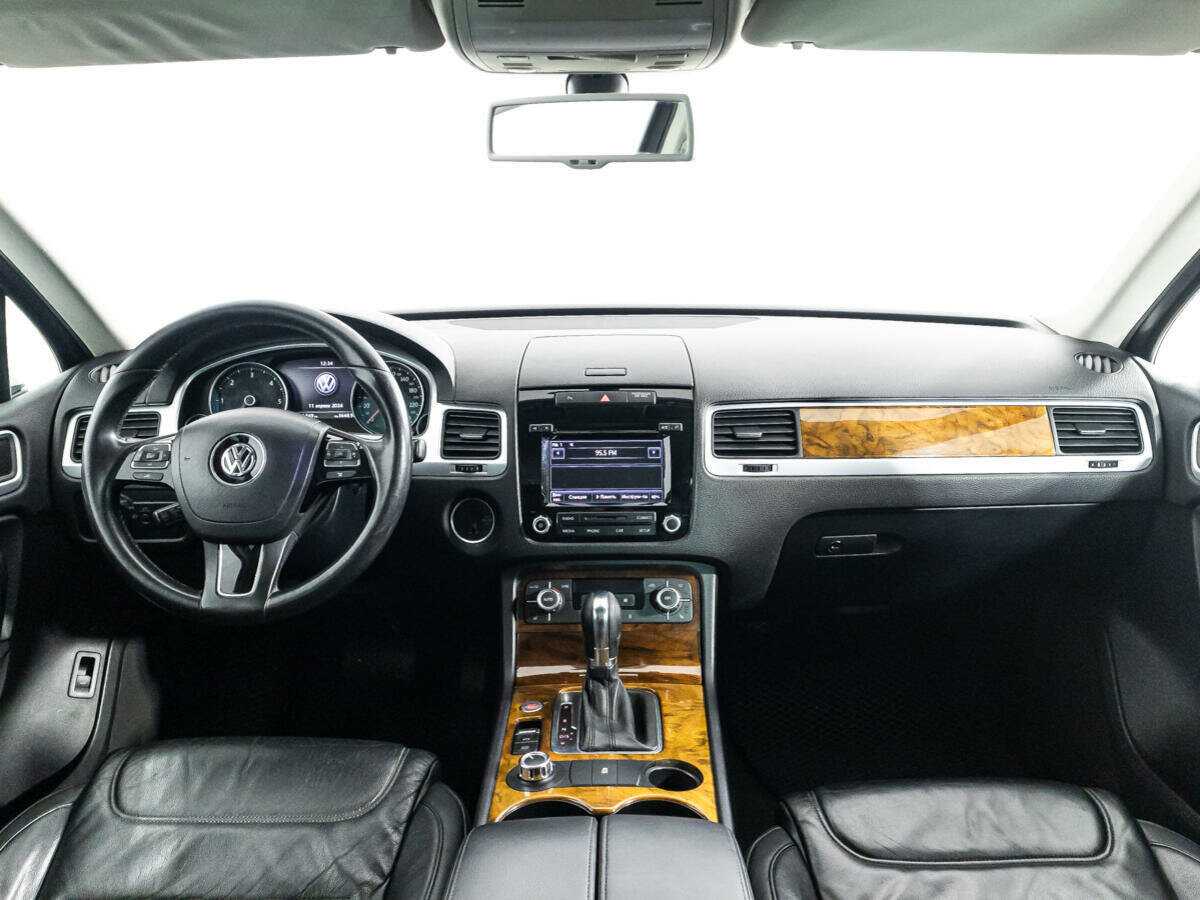 Volkswagen Touareg б/у, 2013, Автоматическая. Фото: #12