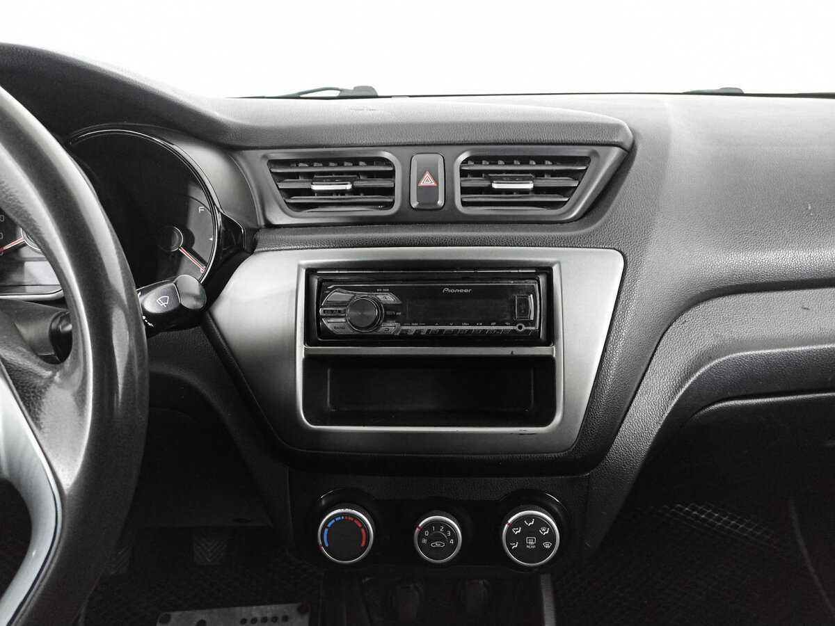 Kia Rio б/у, 2015, Механическая. Фото: #12