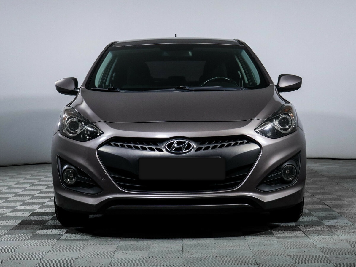 Hyundai i30 б/у, 2014, Автоматическая. Фото: #1